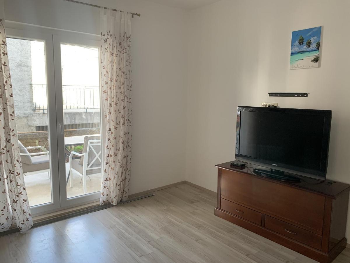 Apartments Epidaurus ツァヴタット エクステリア 写真