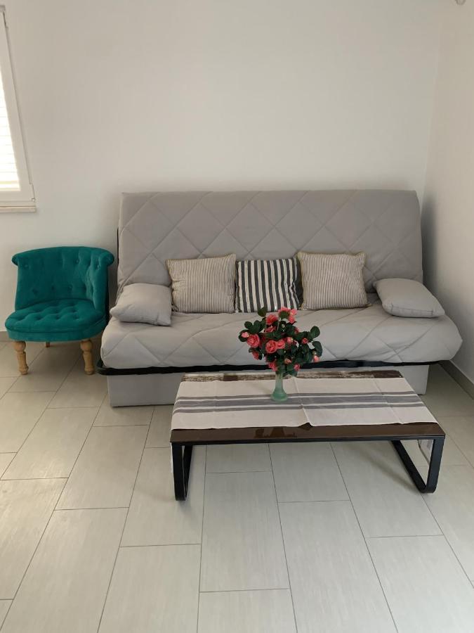 Apartments Epidaurus ツァヴタット エクステリア 写真